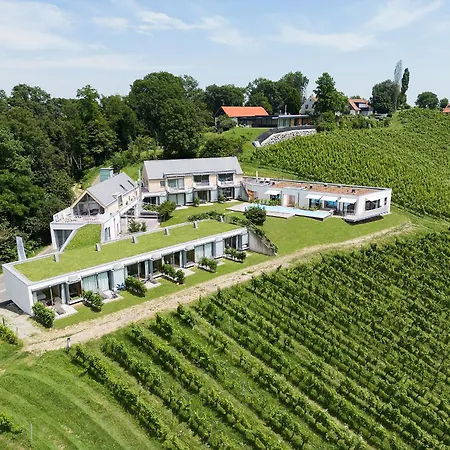 Apartment An Der Lage Spielfeld
